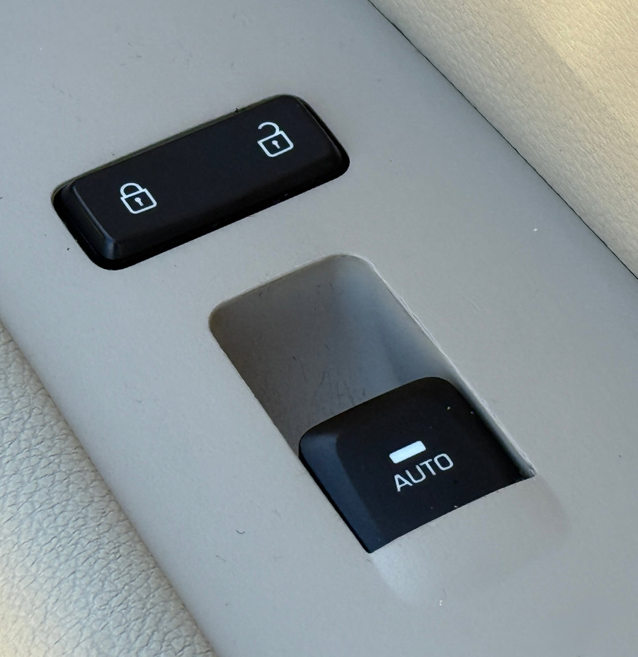 Used 2016 Hyundai Sonata Limited w/ Option Group 04 image 40