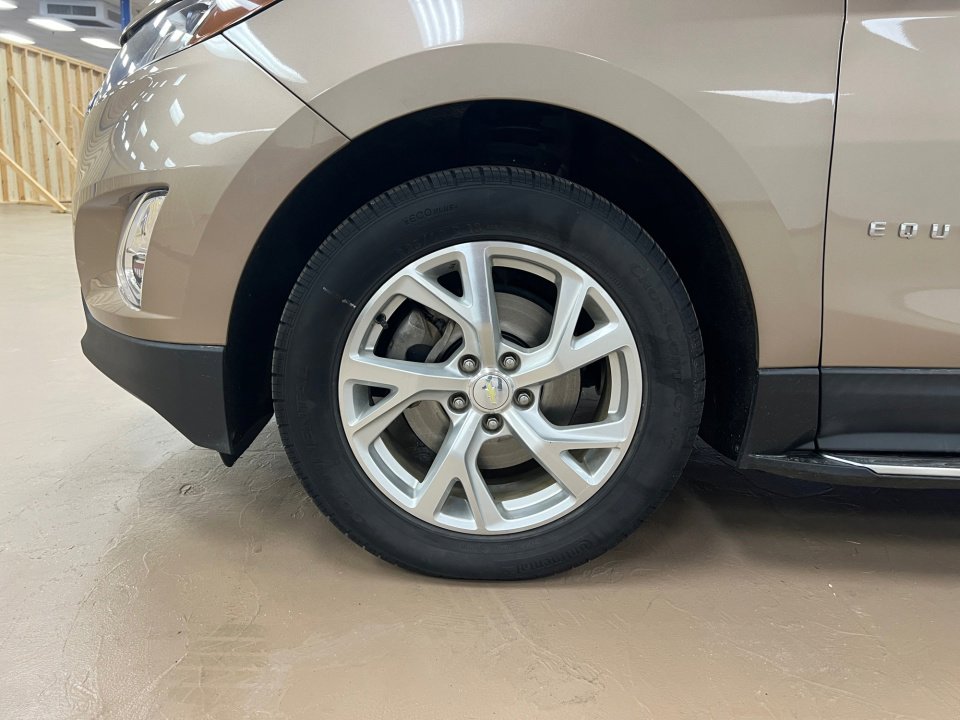 Used 2018 Chevrolet Equinox LT image 31