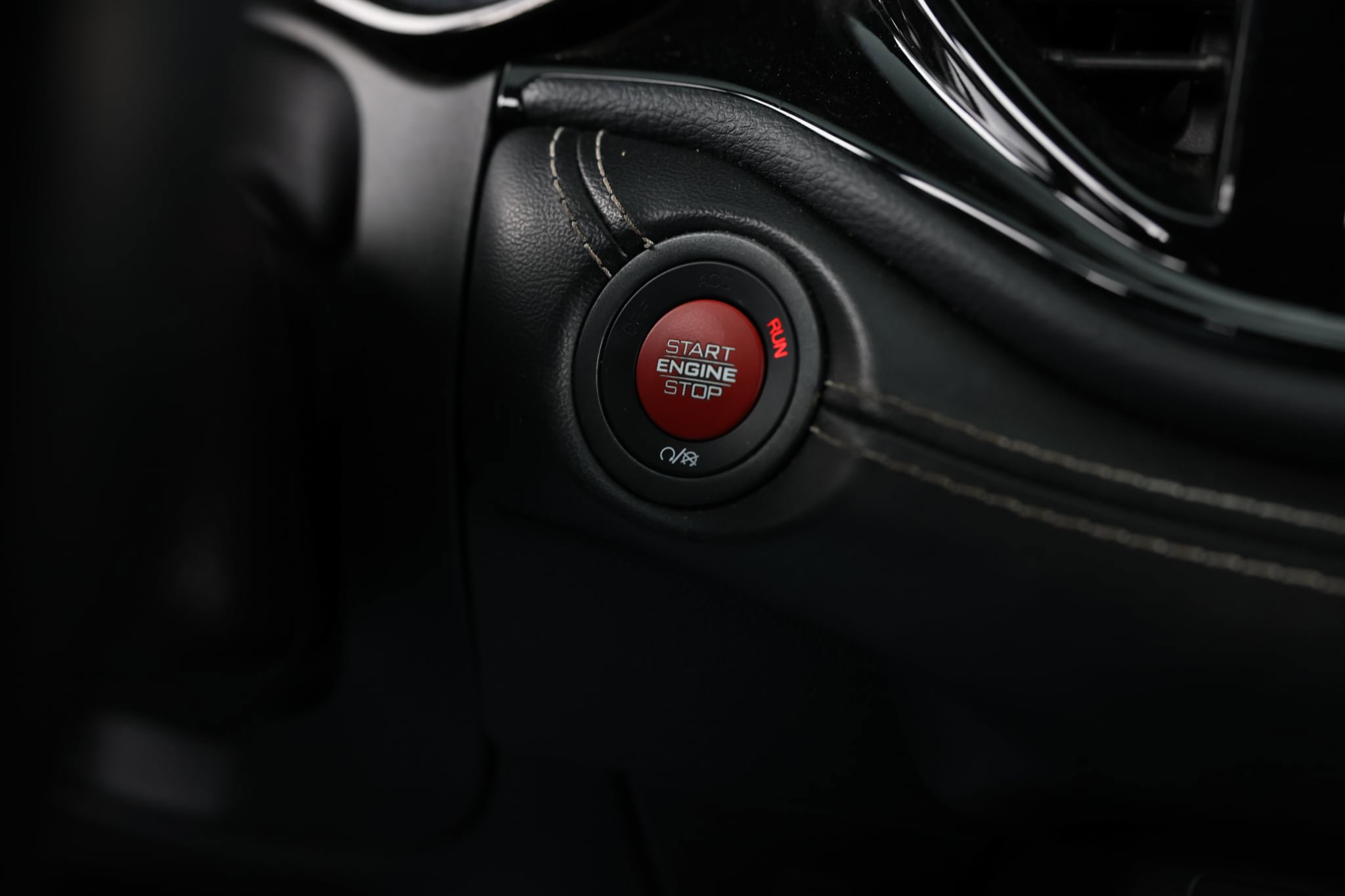 Used 2022 Dodge Durango SRT w/ Technology Group image 35