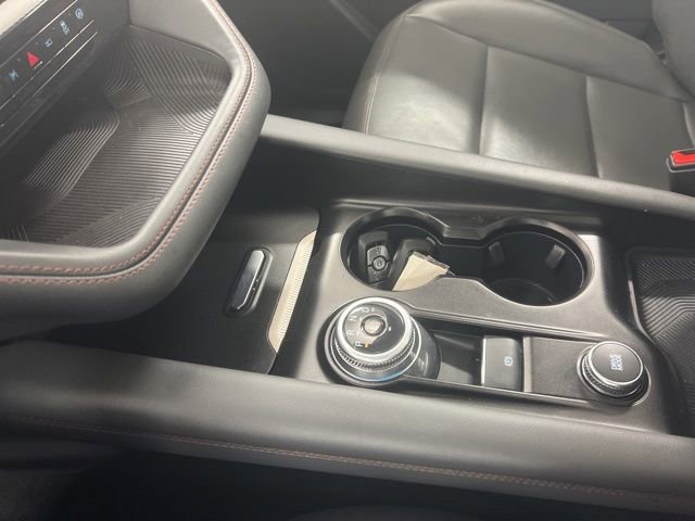 Used 2025 Ford Explorer Active w/ Active Comfort Package AWD/4WD image 18