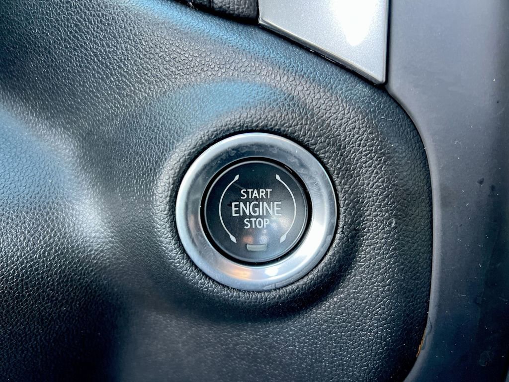 Used 2022 Chevrolet Silverado 3500 LTZ w/ LTZ Premium Package image 15