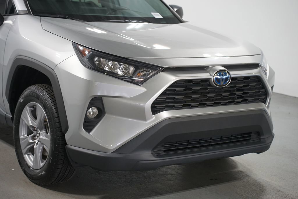 Certified 2022 Toyota RAV4 LE image 4