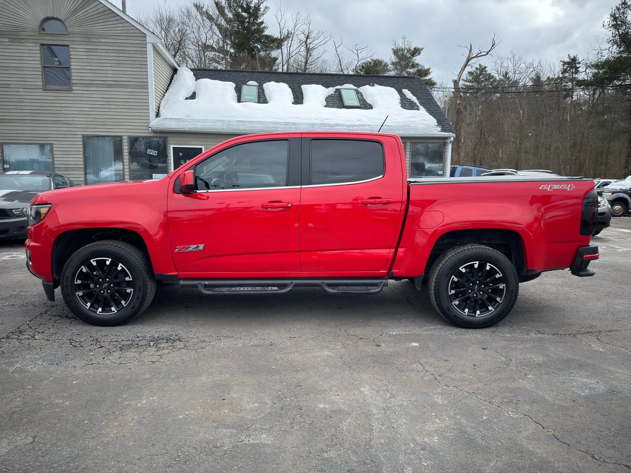 Used 2016 Chevrolet Colorado LT image 4