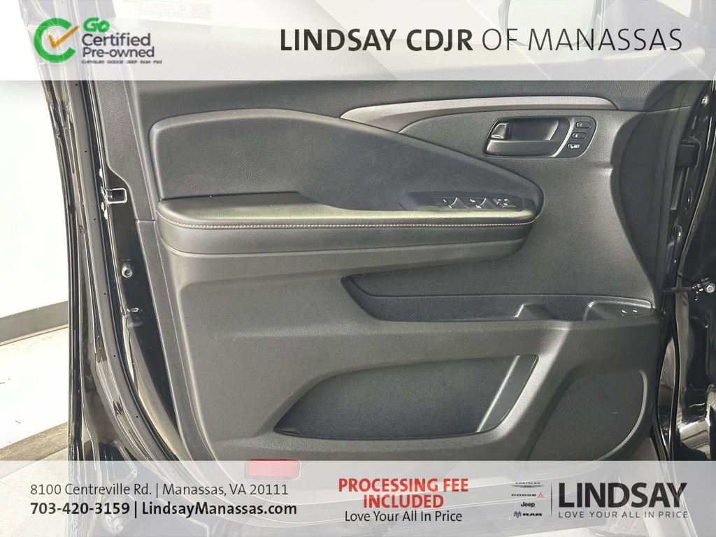 Used 2022 Honda Pilot TrailSport image 16