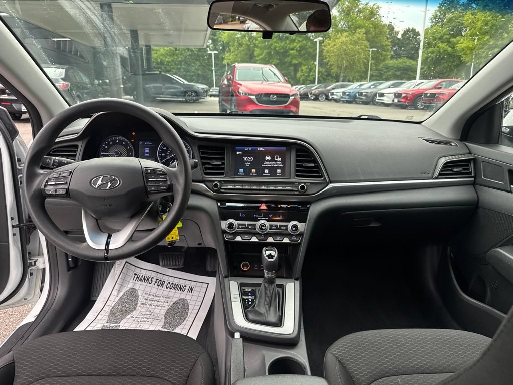 Used 2020 Hyundai Elantra SEL w/ Cargo Package (C1) FWD image 12