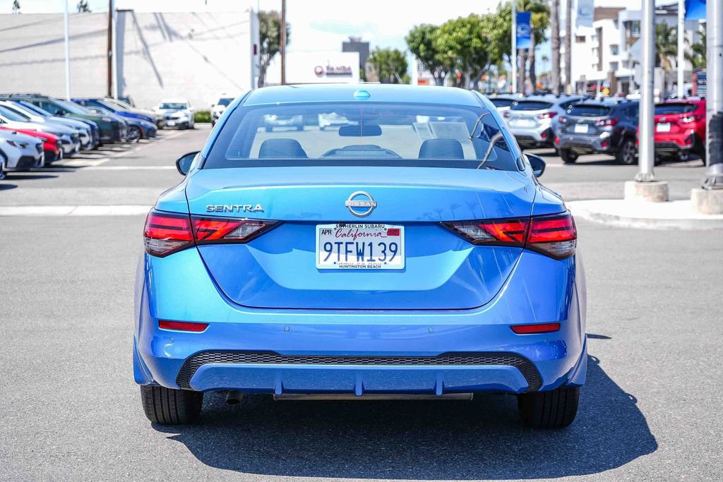 Used 2025 Nissan Sentra SV FWD image 9