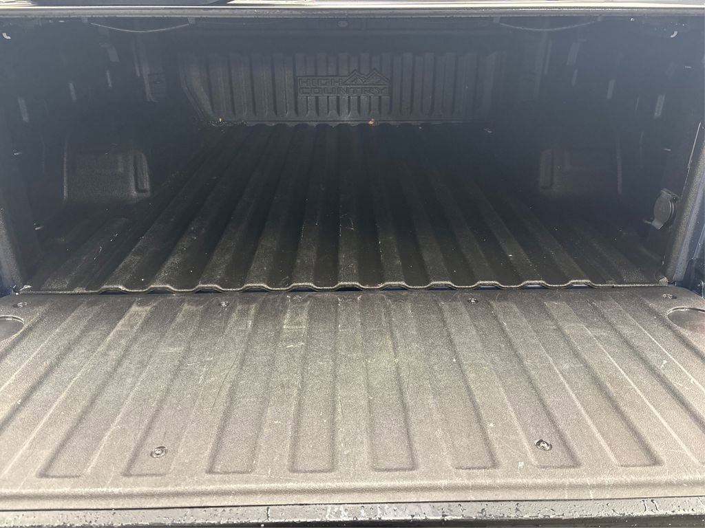 Used 2021 Chevrolet Silverado 1500 High Country image 13