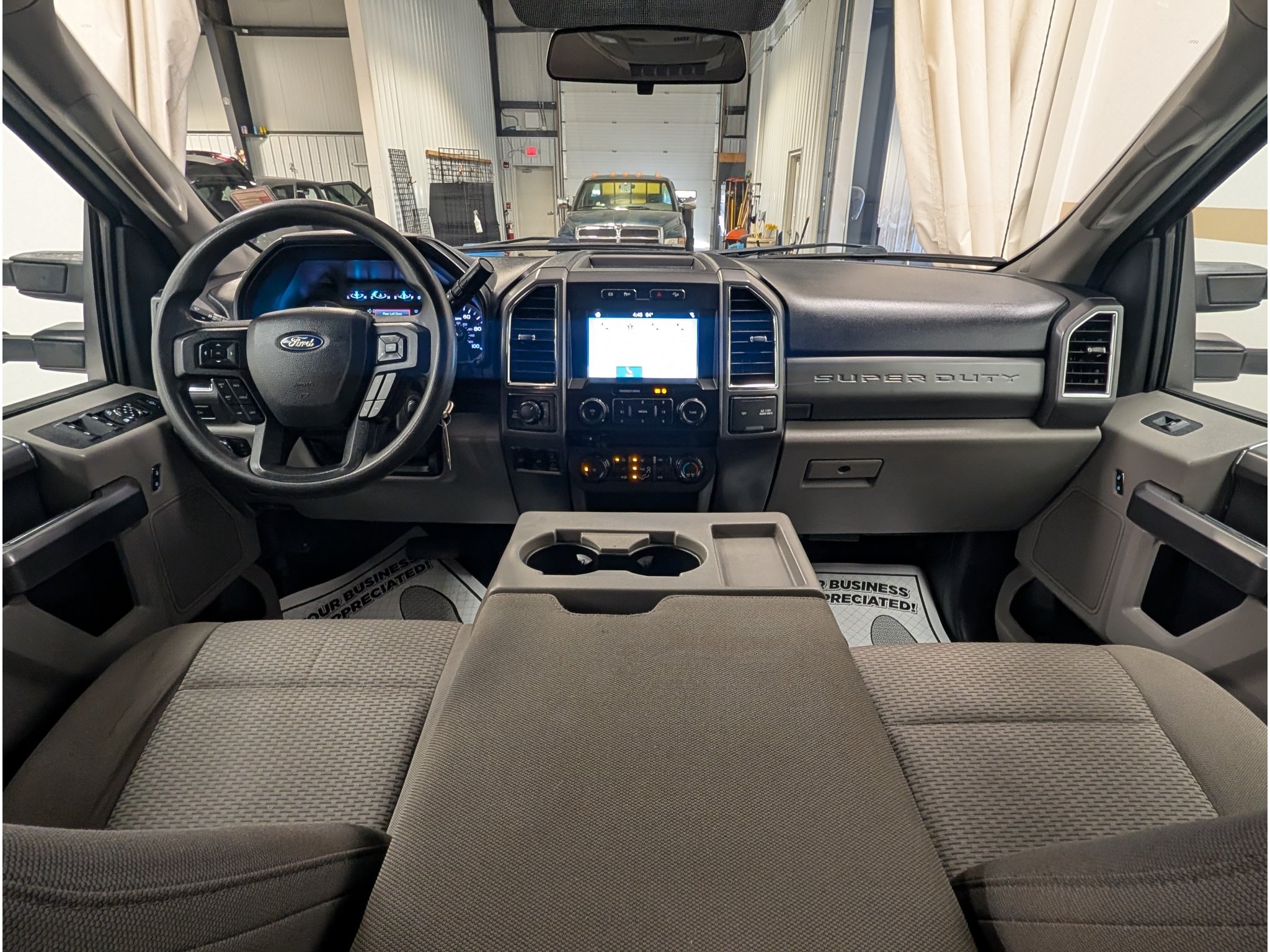 Used 2018 Ford F350 XLT w/ XLT Premium Package AWD/4WD image 10