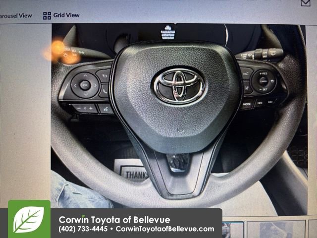 Used 2025 Toyota RAV4 XLE image 26