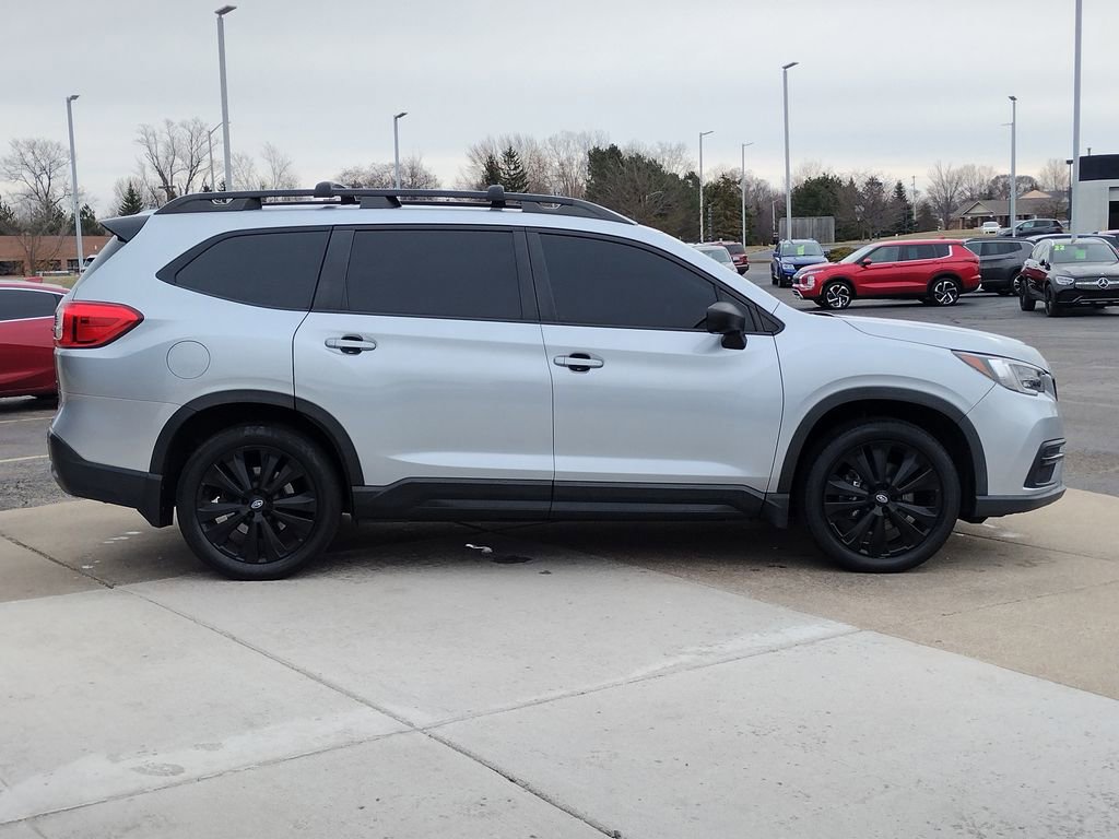 Used 2022 Subaru Ascent Onyx Edition image 16