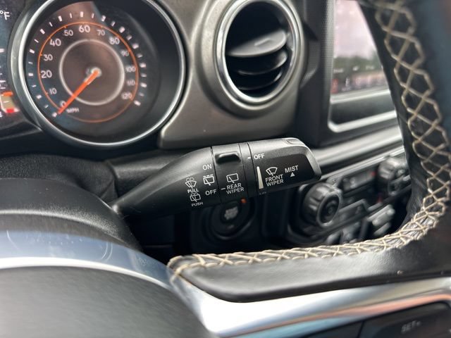 Used 2020 Jeep Wrangler Unlimited Sahara AWD/4WD image 20