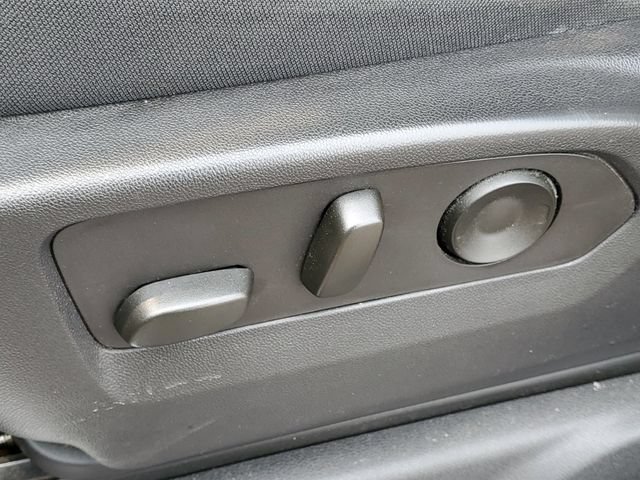 Certified 2022 Chevrolet Silverado 1500 LT AWD/4WD image 6