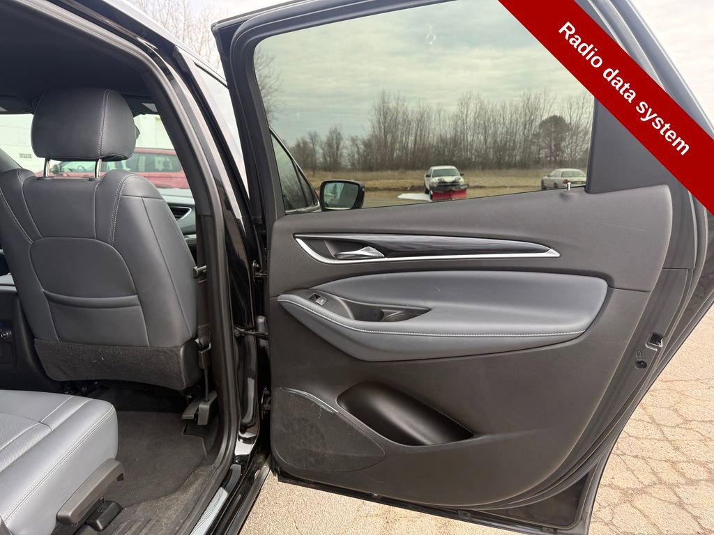 Used 2023 Buick Enclave Essence w/ Sport Touring Edition image 37