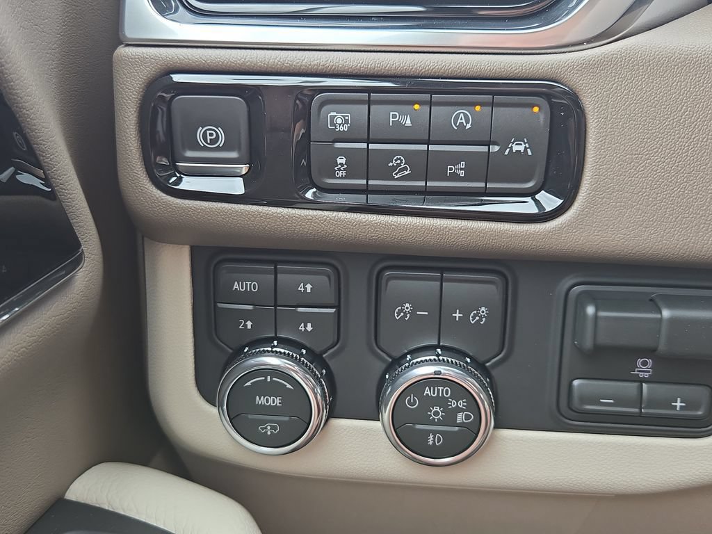 New 2026 GMC Yukon XL Denali w/ Denali Reserve Package AWD/4WD image 20