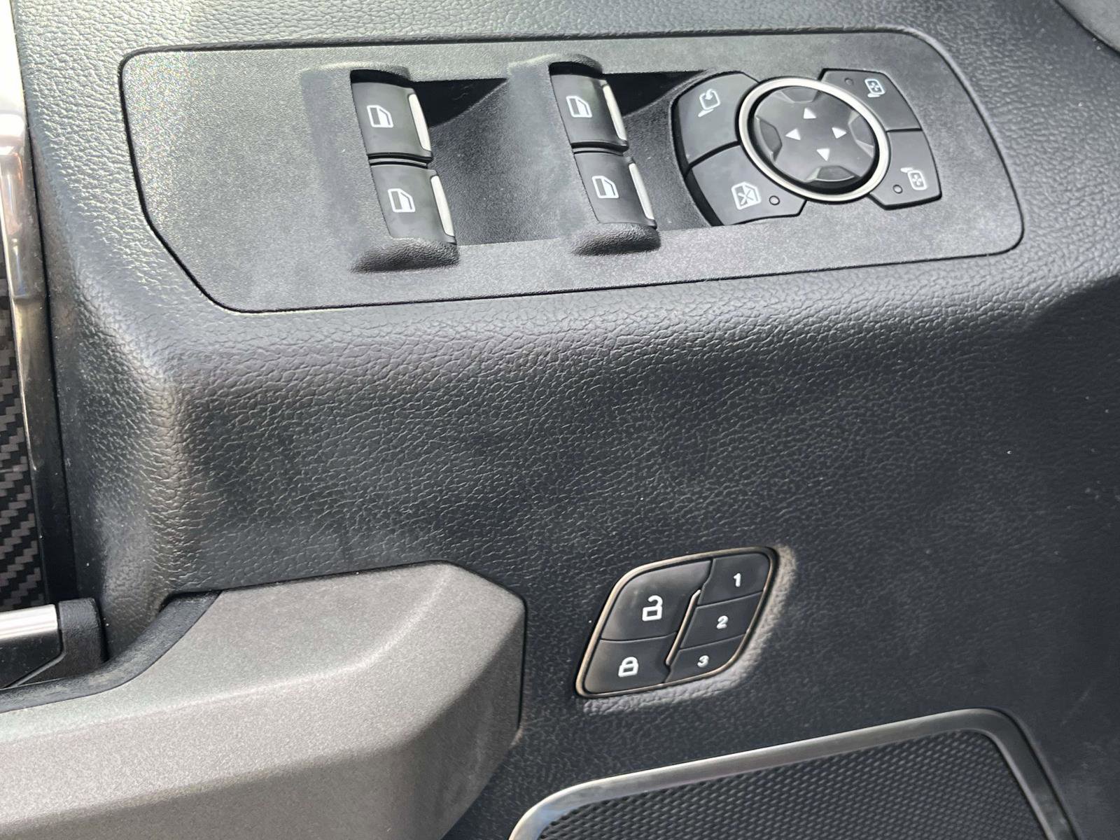 Used 2019 Ford F150 Raptor w/ Equipment Group 802A Luxury image 13