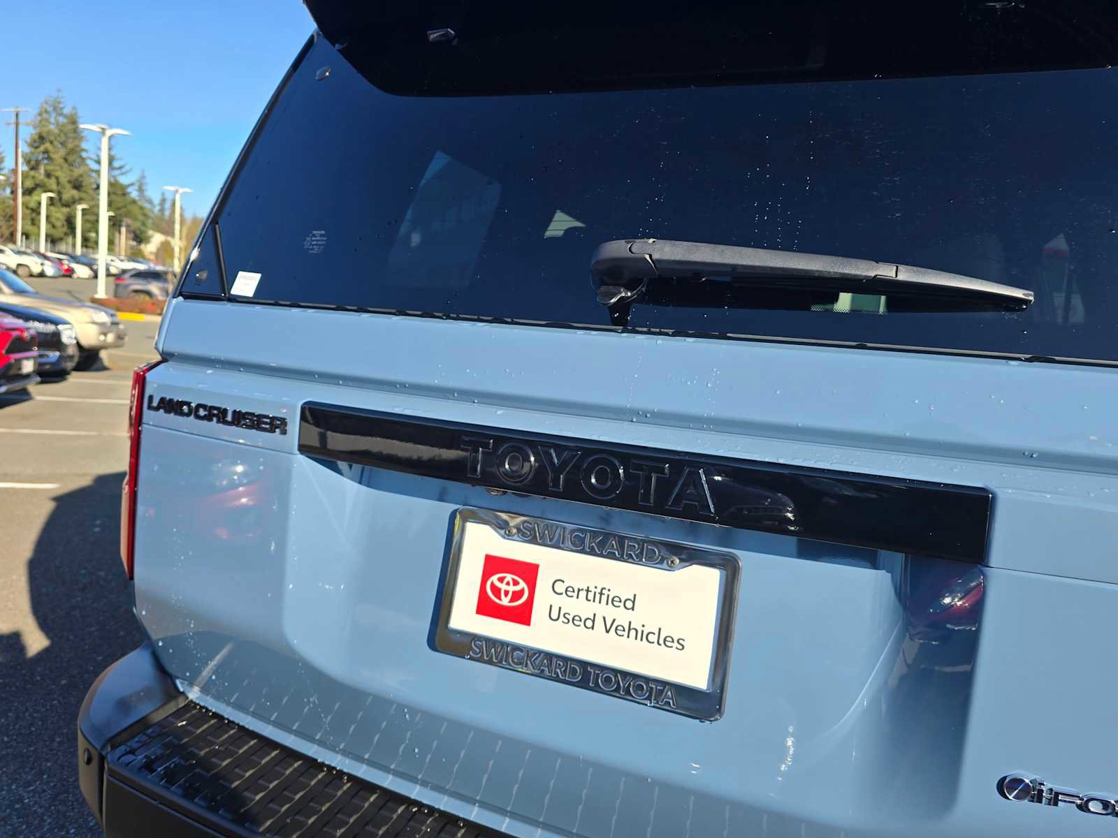 Certified 2024 Toyota Land Cruiser image 16