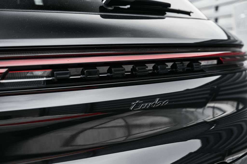 Used 2026 Porsche Cayenne Turbo image 11