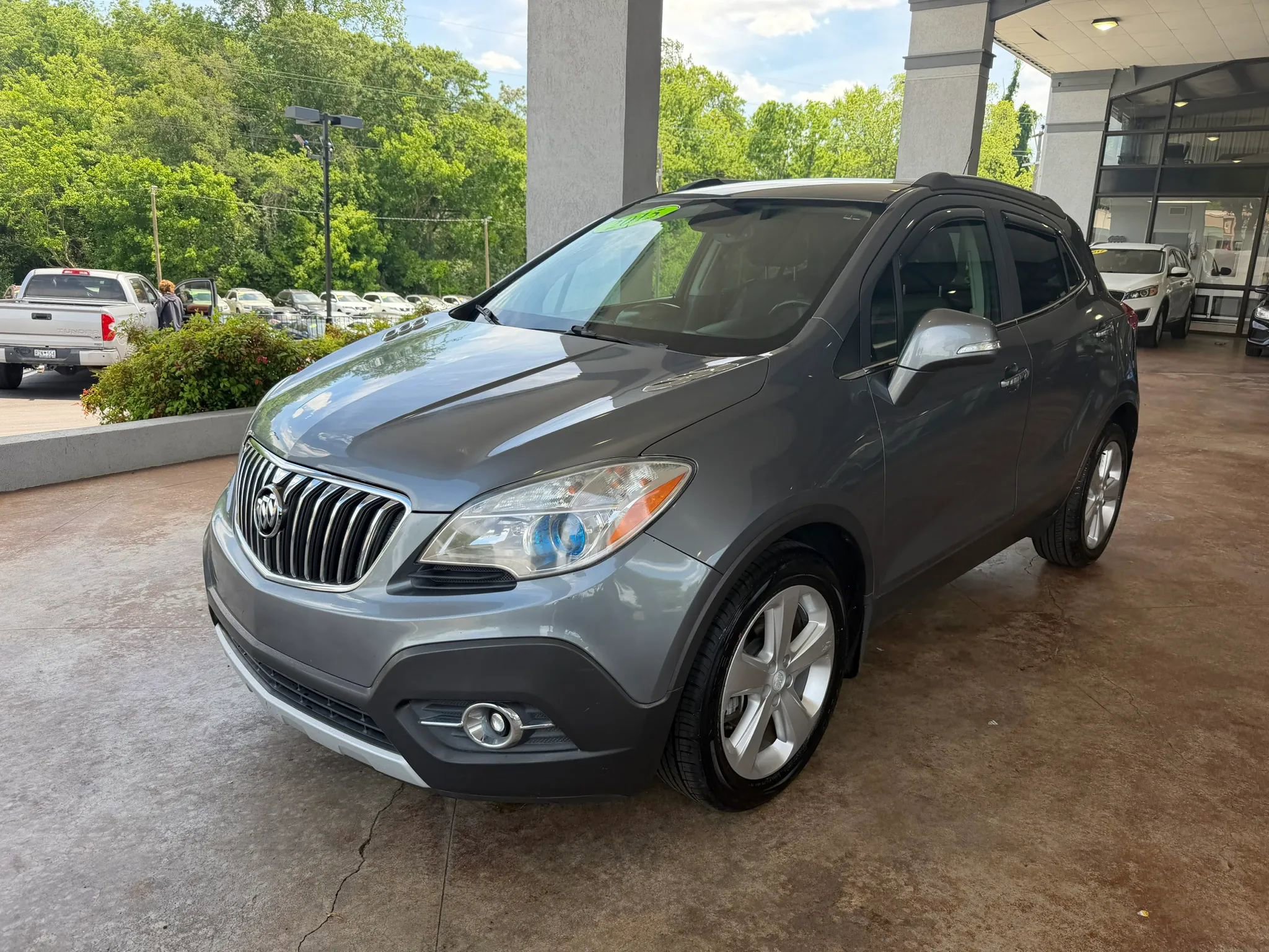 Used 2015 Buick Encore Convenience FWD image 3