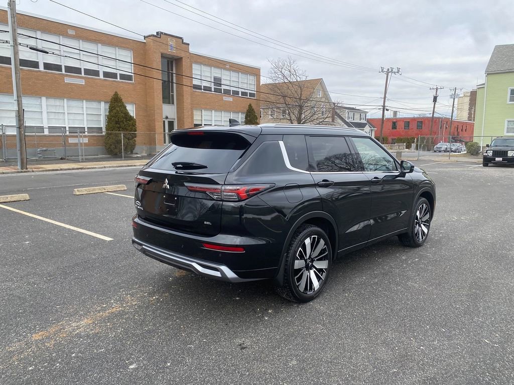 New 2026 Mitsubishi Outlander SEL FWD image 5