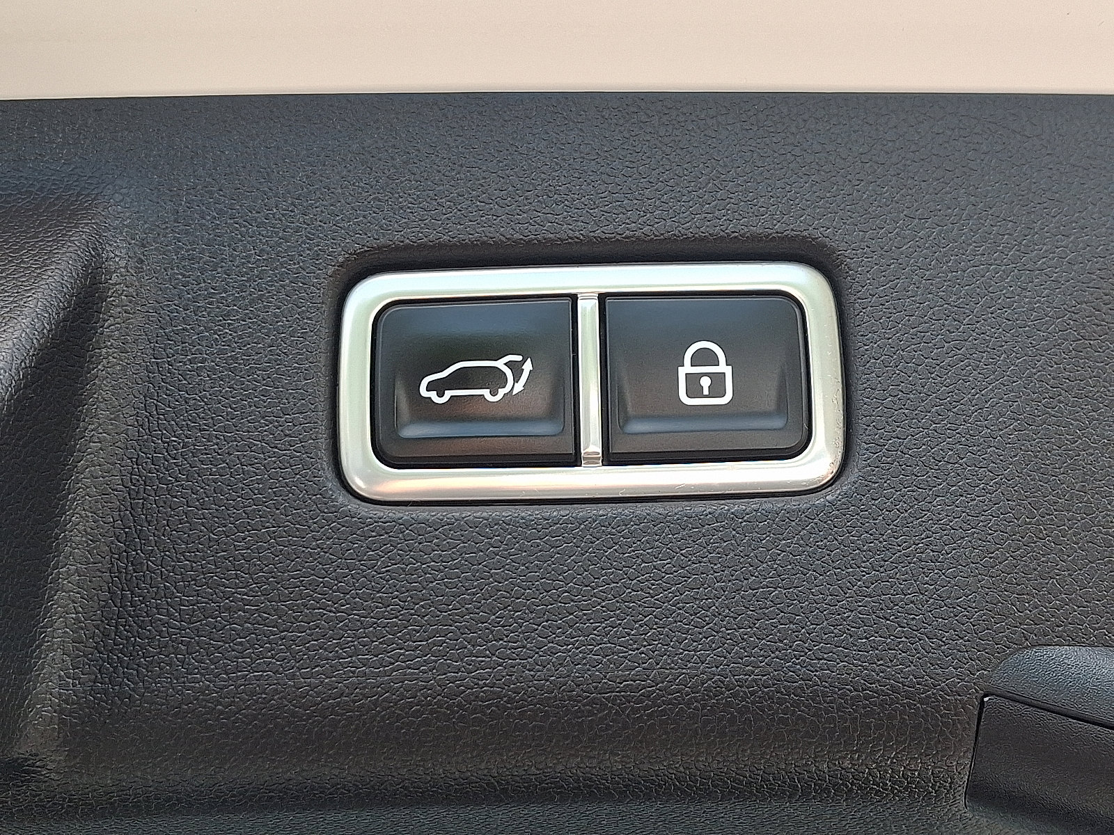 Used 2022 Kia Sorento SX AWD/4WD image 29