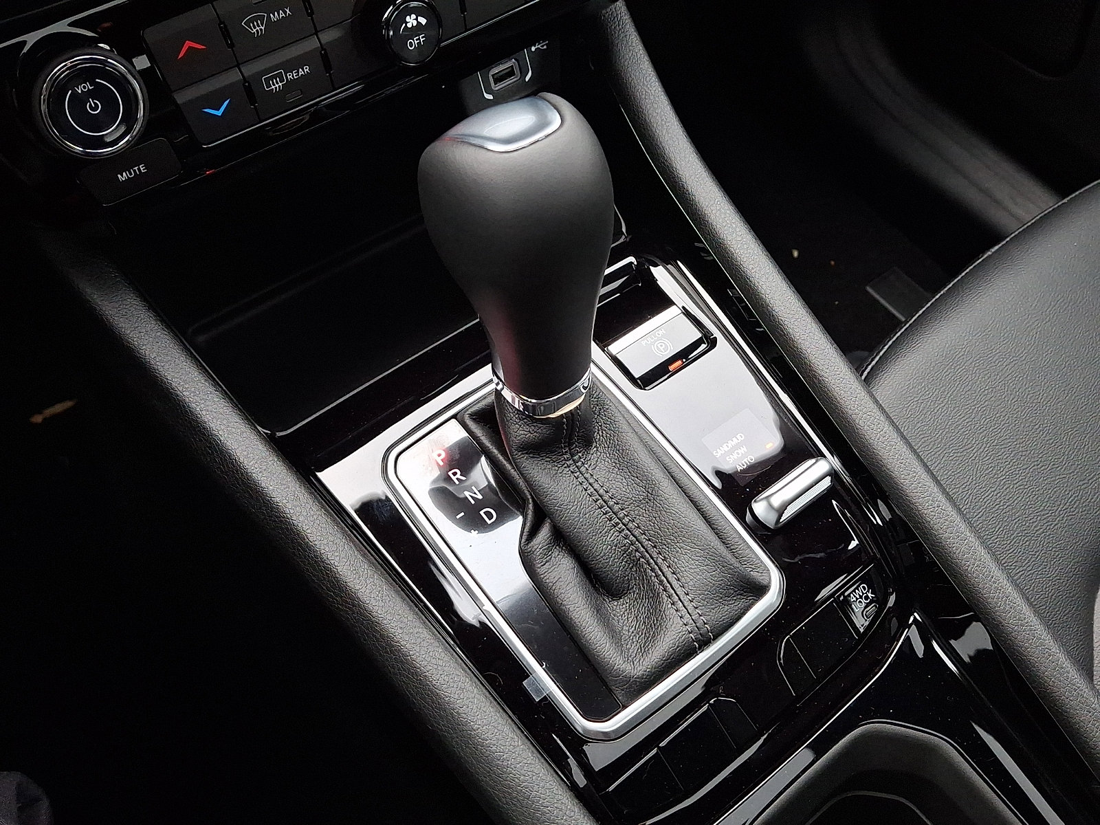 New 2026 Jeep Compass Limited w/ Sun, Sound & Navigation Group image 10