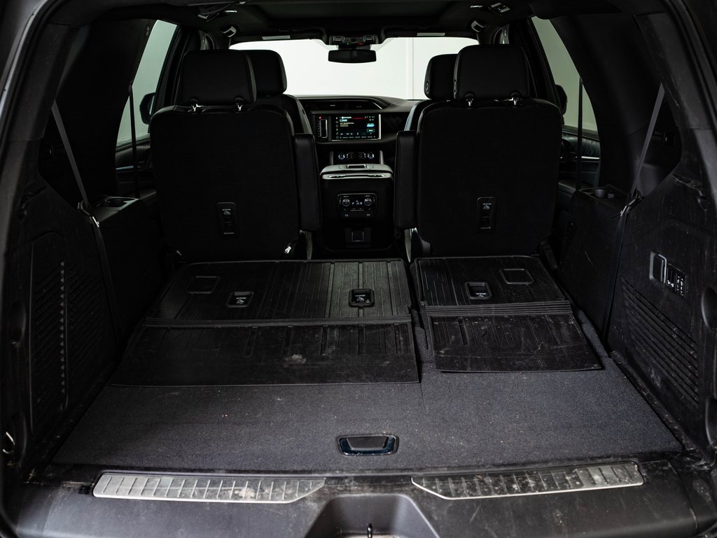 Used 2023 GMC Yukon Denali w/ LPO, Floor Liner Package image 23