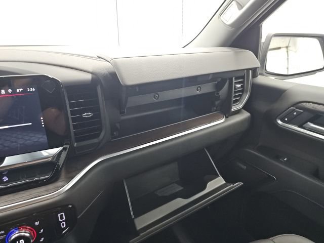 New 2026 GMC Sierra 1500 SLT w/ SLT Convenience Package image 30