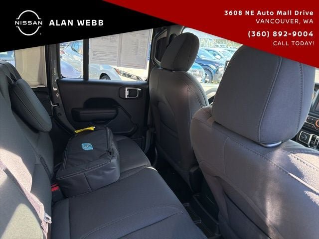 Used 2023 Jeep Wrangler Unlimited w/ Cold Weather Group AWD/4WD image 25