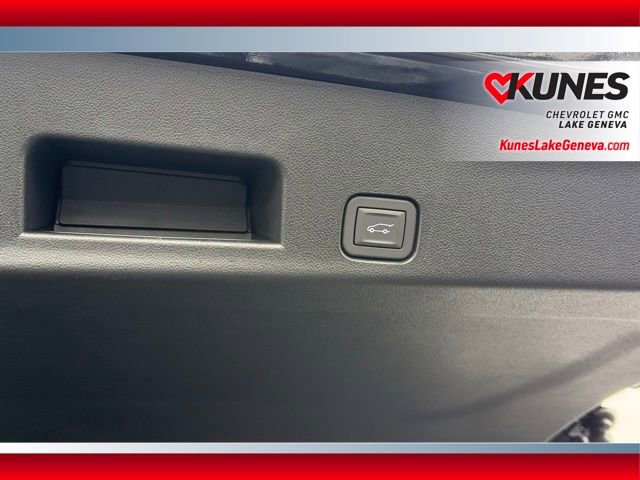 New 2026 Chevrolet Traverse LT w/ Sun and Wheel Package image 21