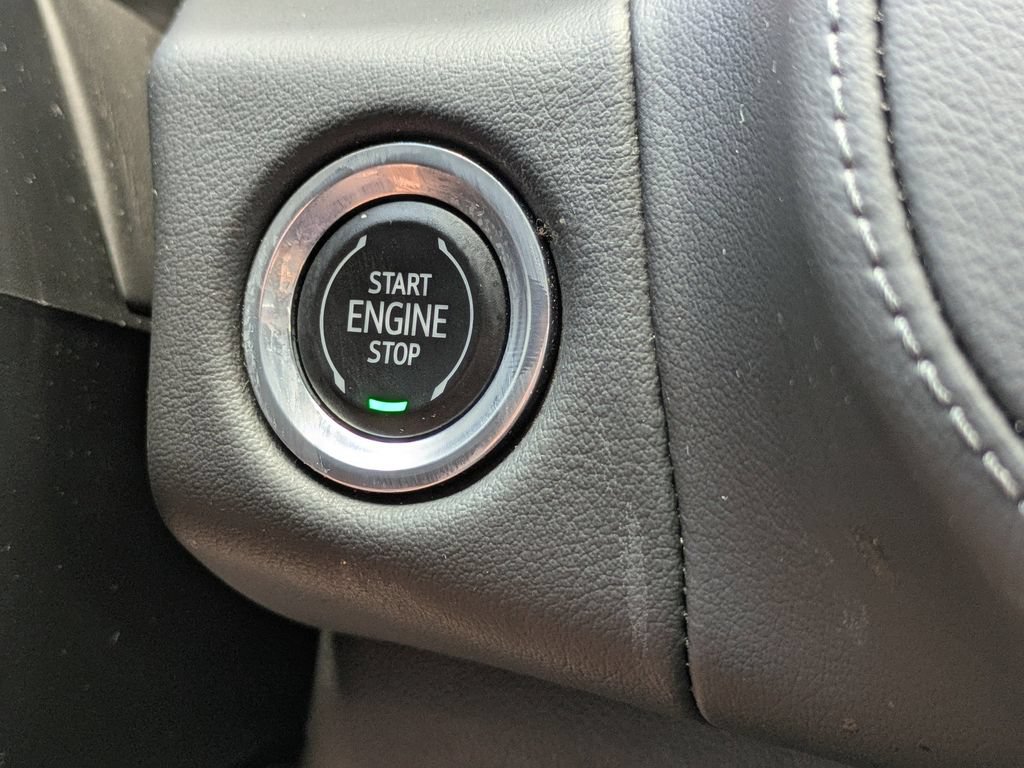 Used 2023 Chevrolet Tahoe LT w/ Luxury Package RWD image 33