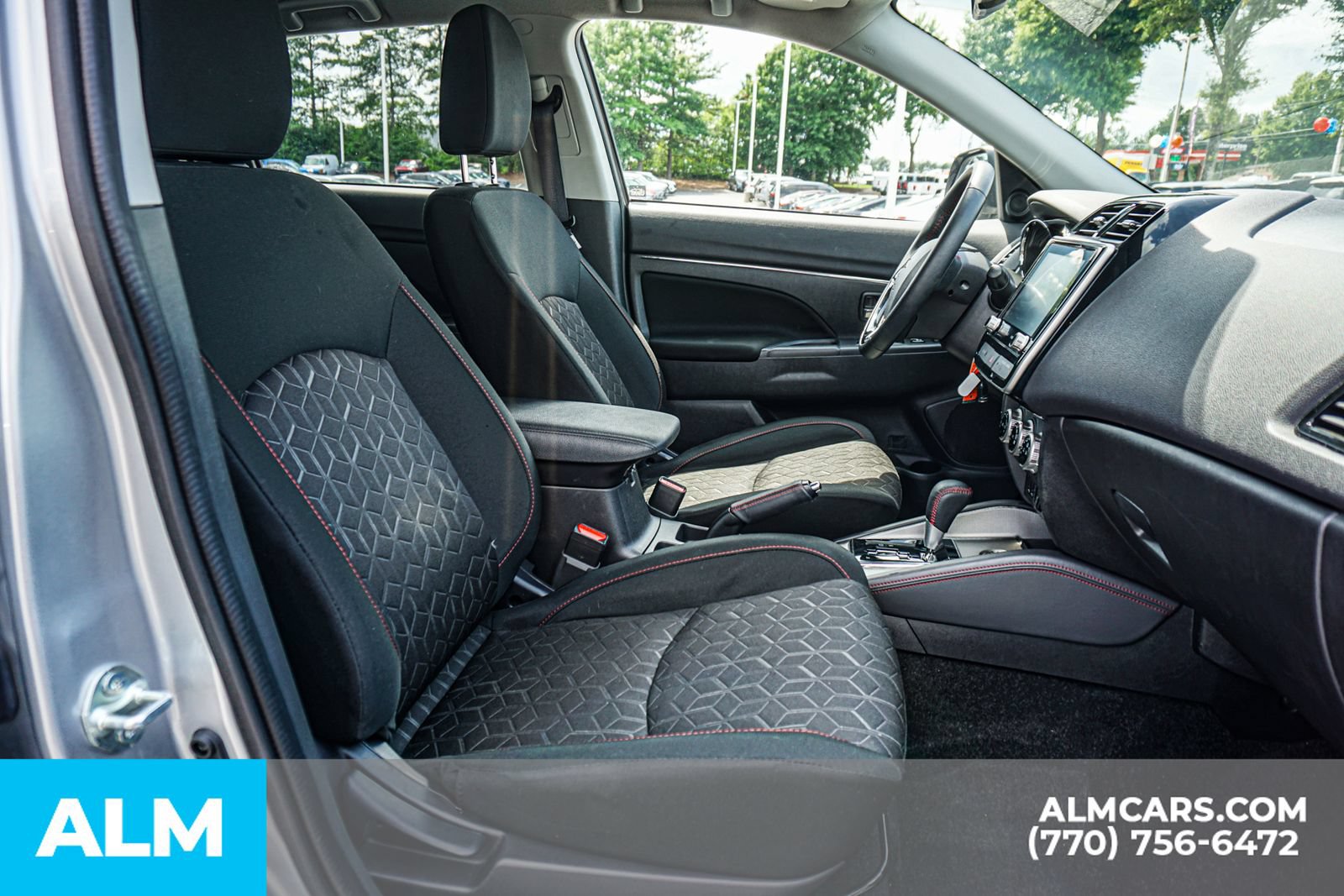 Used 2025 Mitsubishi Outlander Sport AWD image 23