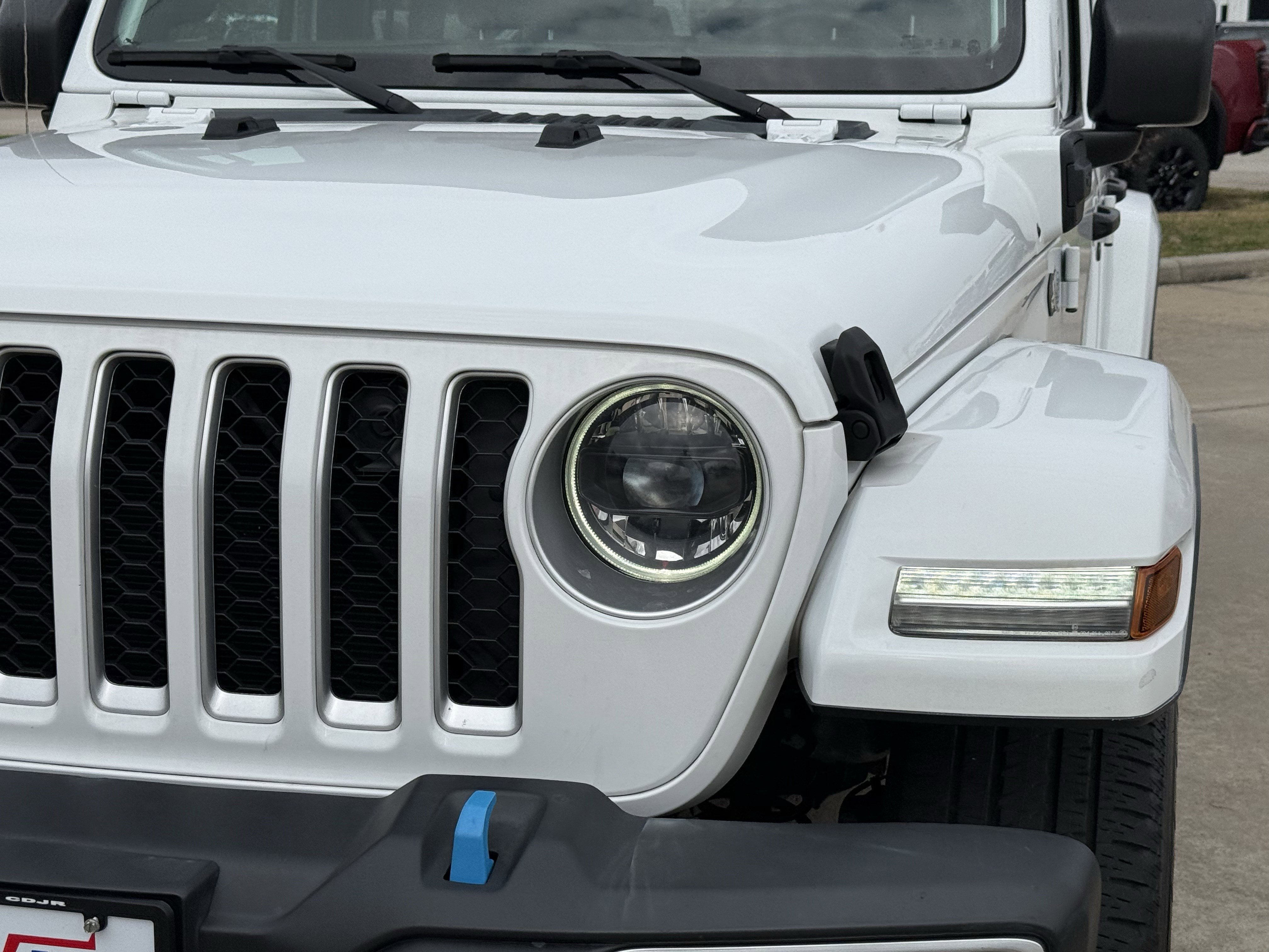 Used 2023 Jeep Wrangler Sahara image 11