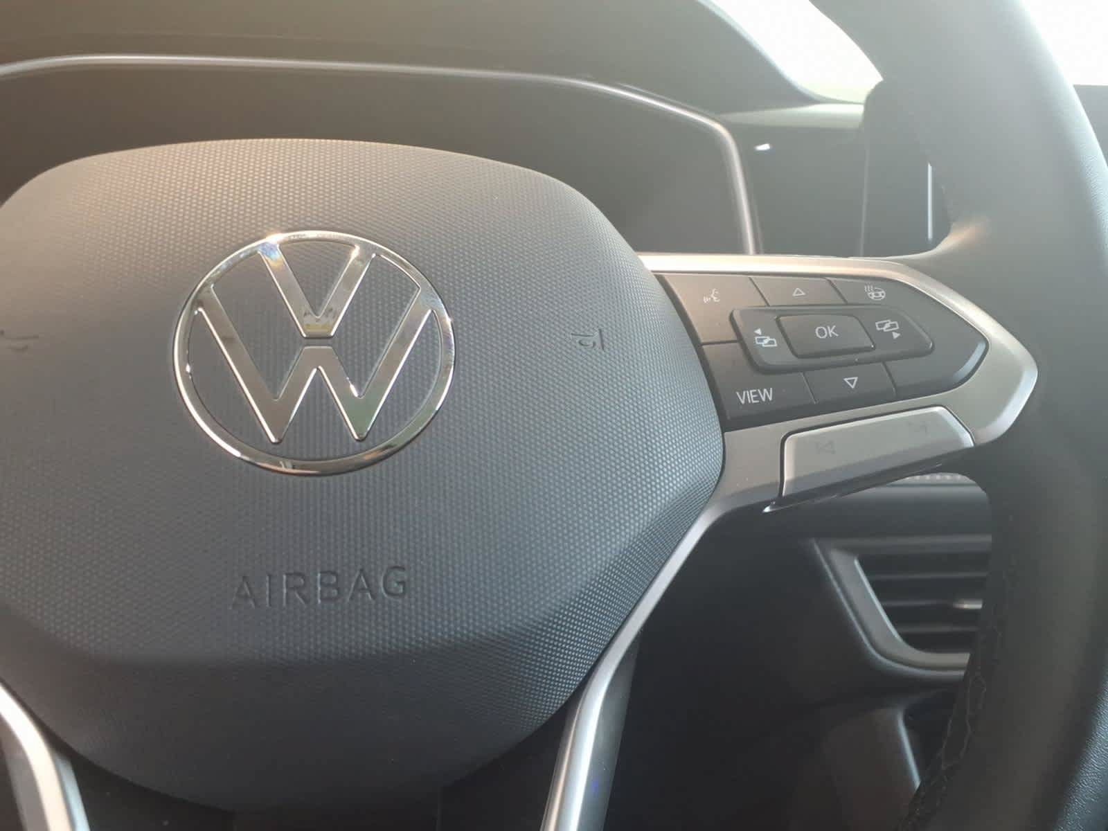 Used 2026 Volkswagen Taos SE AWD/4WD image 21