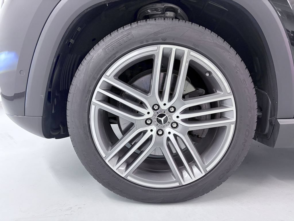 Certified 2026 Mercedes-Benz GLS 450 4MATIC image 11