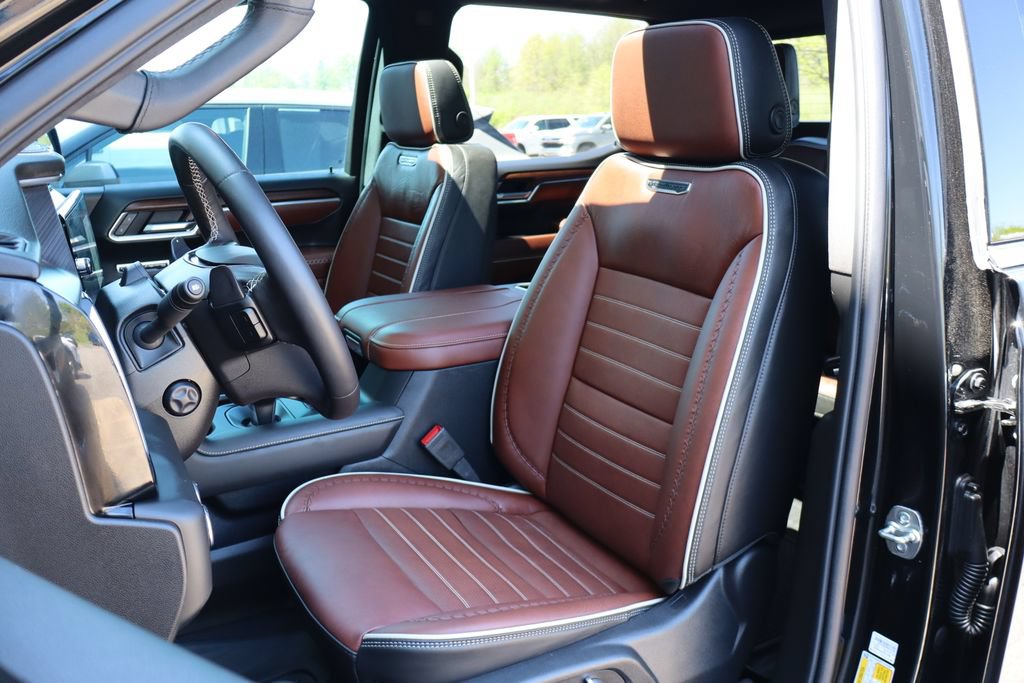 Used 2026 GMC Sierra 1500 Denali Ultimate AWD/4WD image 16