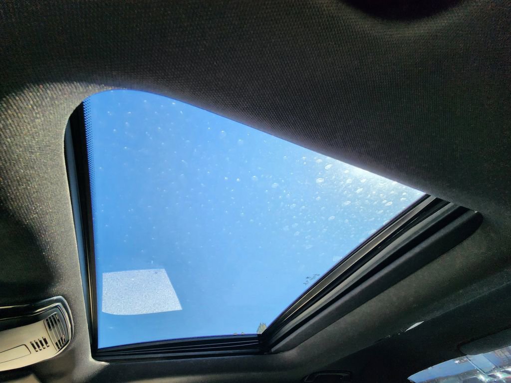 Used 2020 BMW 330i xDrive 330i xDrive w/ M Sport Package image 22