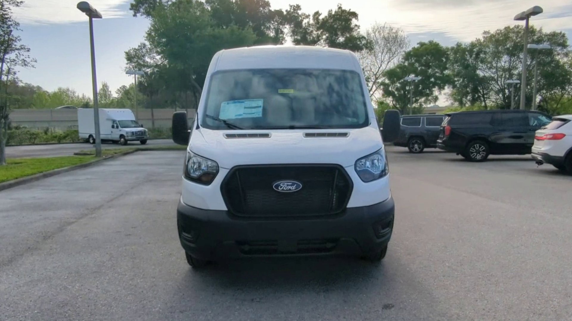 New 2026 Ford Transit 250 148 Medium Roof image 8