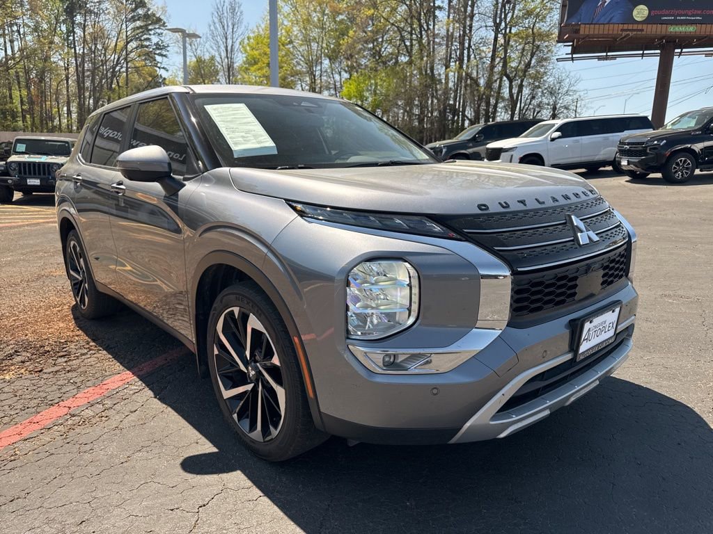 Used 2024 Mitsubishi Outlander SE FWD image 4