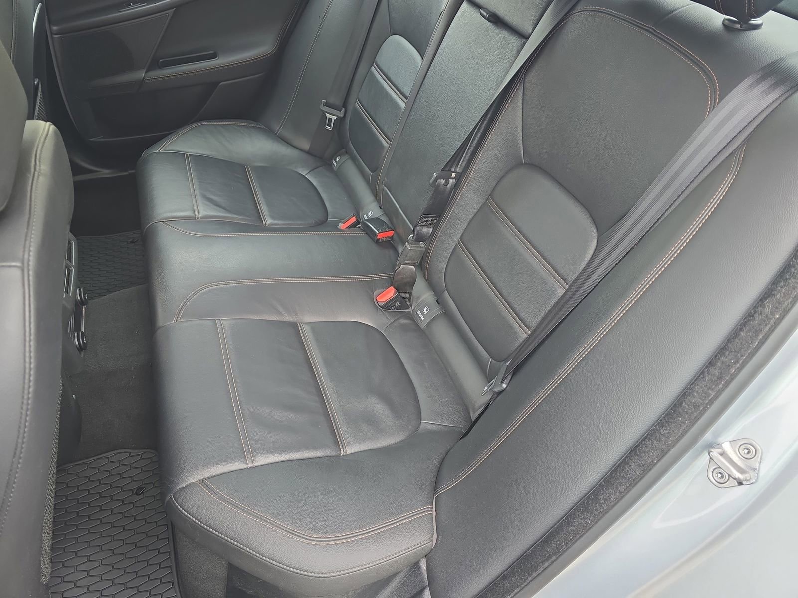 Used 2018 Jaguar XE Prestige image 17