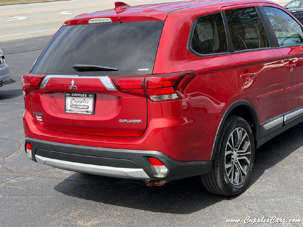 Used 2017 Mitsubishi Outlander ES AWD/4WD image 47