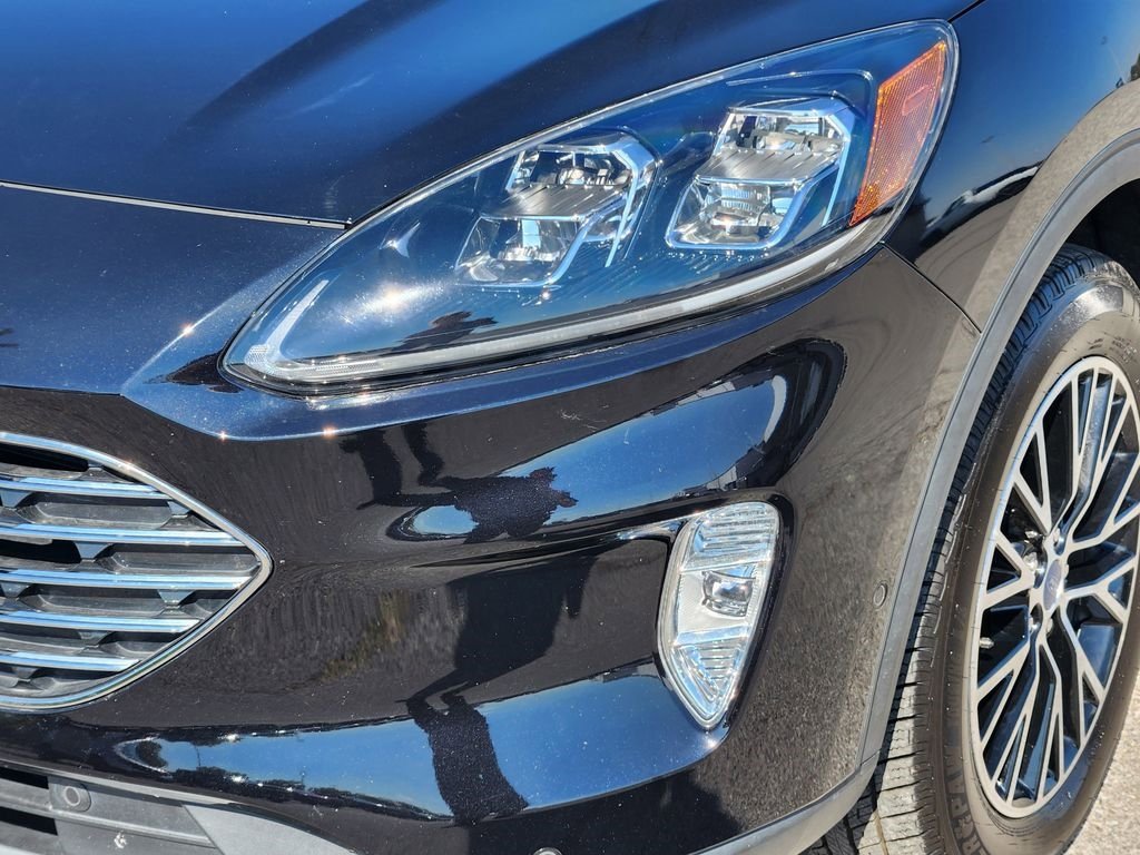 Used 2022 Ford Escape Titanium w/ Titanium Premium Package image 10