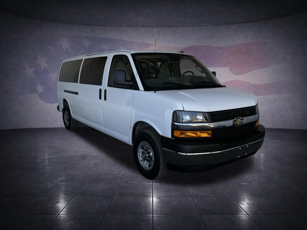 Used 2024 Chevrolet Express 3500 LT w/ LT Preferred Equipment Group image 7