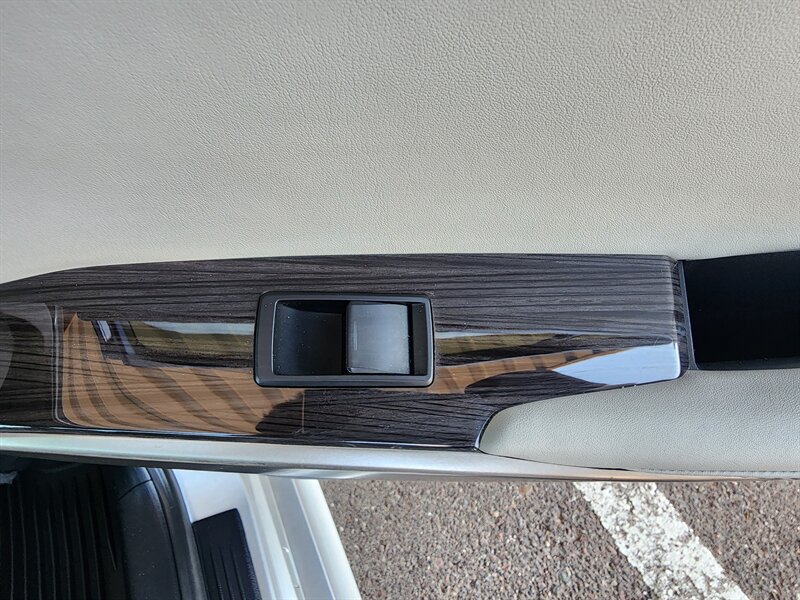 Used 2014 Lexus IS 250 AWD w/ Luxury Package w/Gray Wood image 67