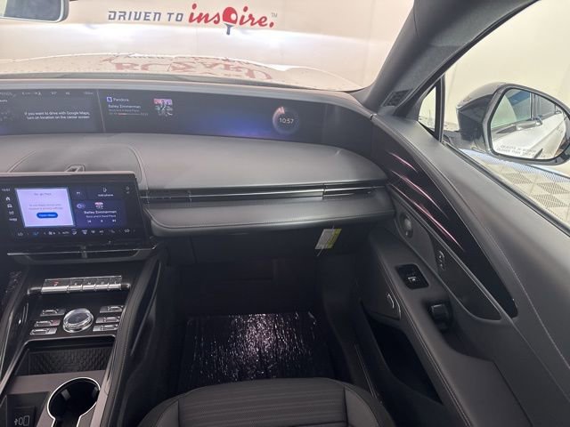 New 2025 Lincoln Nautilus Reserve w/ Jet Appearance Package image 12