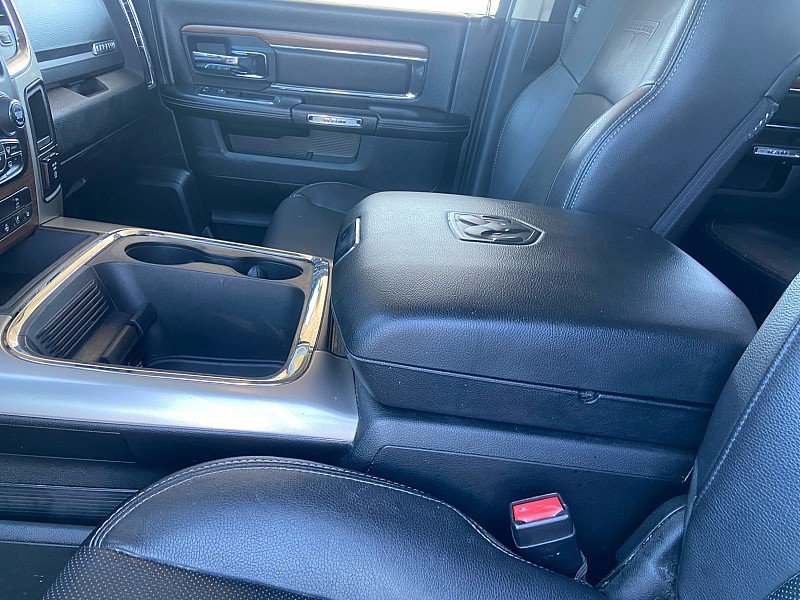 Used 2017 RAM 1500 Laramie AWD/4WD image 12