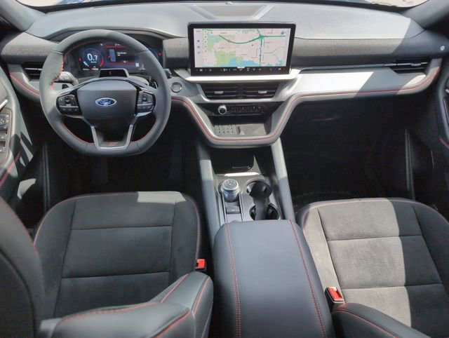 Used 2025 Ford Explorer ST image 28