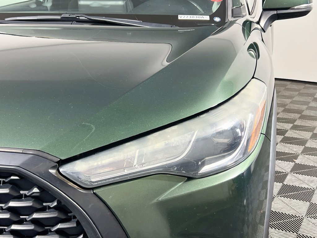 Used 2022 Toyota Corolla Cross LE w/ Moonroof Package FWD image 9