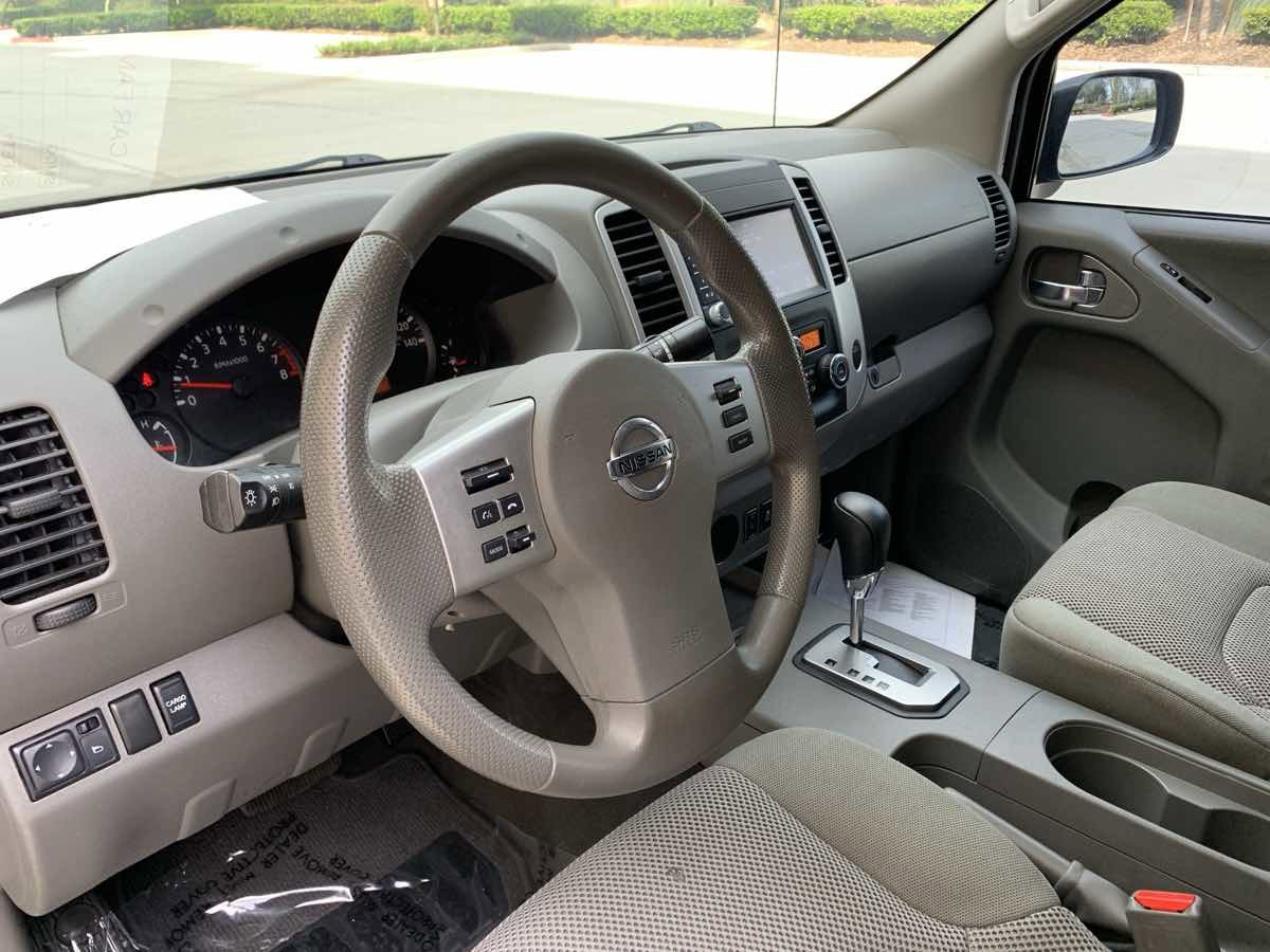 Used 2021 Nissan Frontier SV image 14