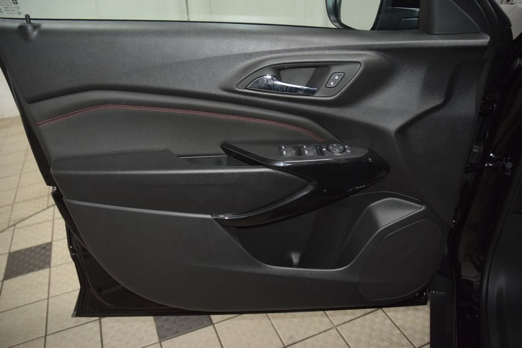 New 2026 Chevrolet Trax RS w/ Driver Confidence Package FWD image 44