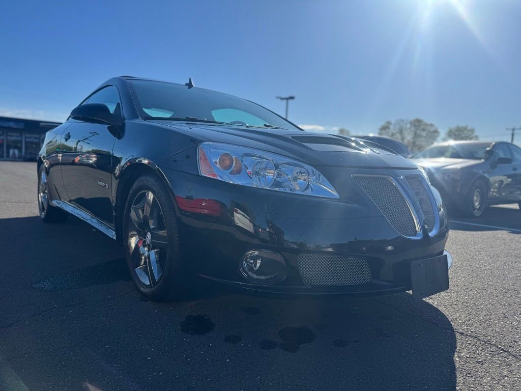 Used 2008 Pontiac G6 GXP w/ Sun And Sound Package FWD image 16